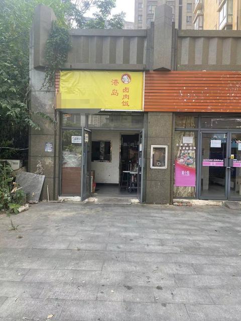 设施齐全 位置优越 人流量大  随时看店