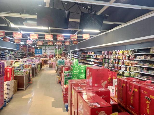 （声迅传媒）颍上江口镇中心好位置营业中大型超市转让，