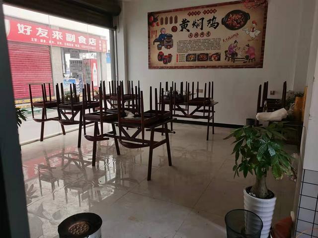 小吃店转让   无转让费  送设备，送调料  年底捡漏