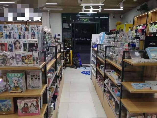 80平纯一层中学附近文具店转让