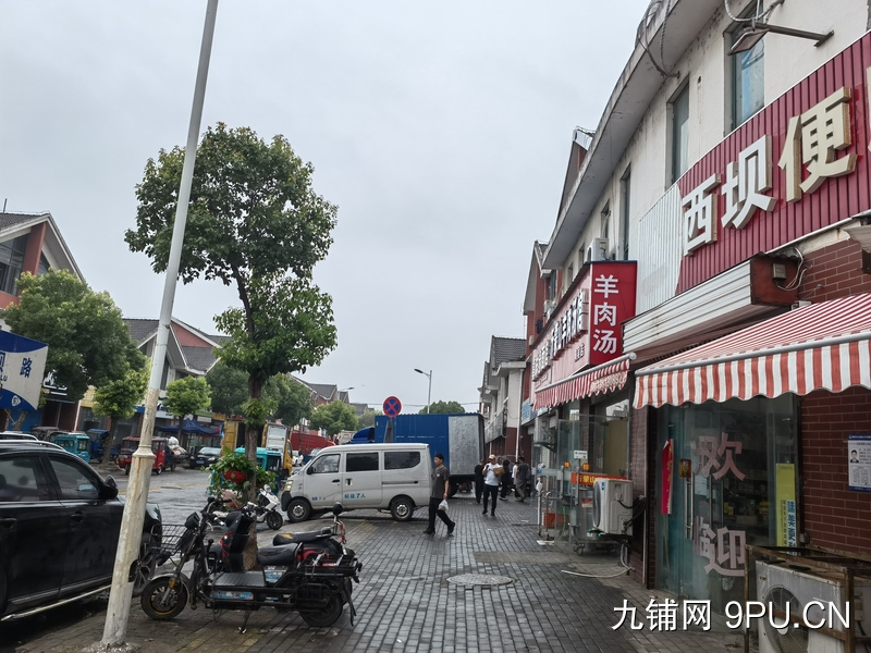 陶吴镇大型商铺出租，旁边是小区、大学、物流园