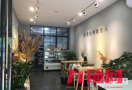 绿洲香寓临街新装修门店因急事需要急转