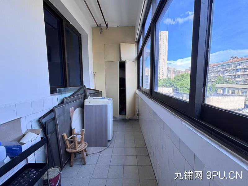 家住房，低价出租做工作室