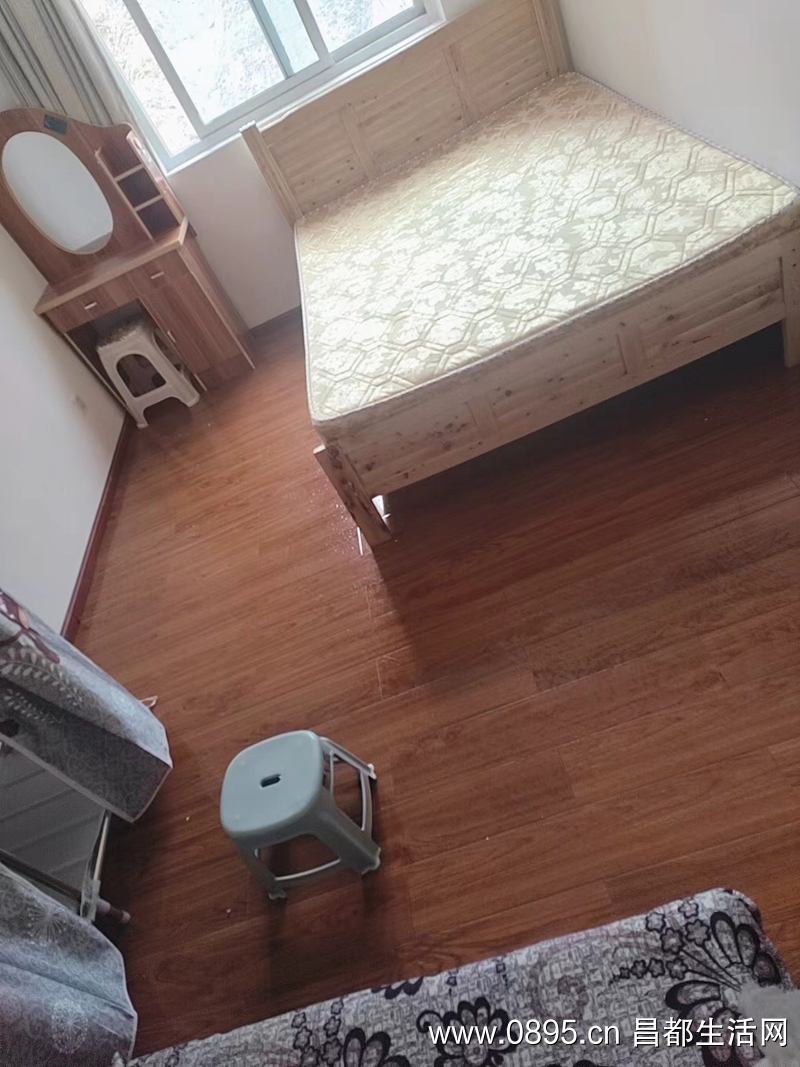 單間出租家具齊全